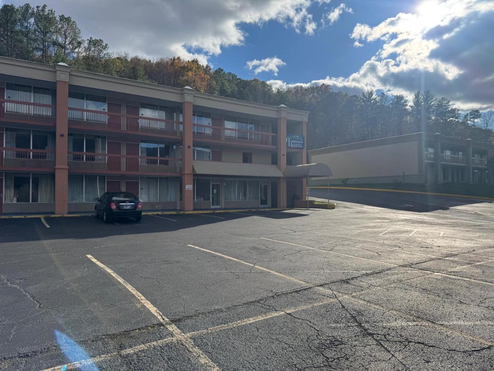 Oyo Hotel Harriman Near I-40 Luaran gambar