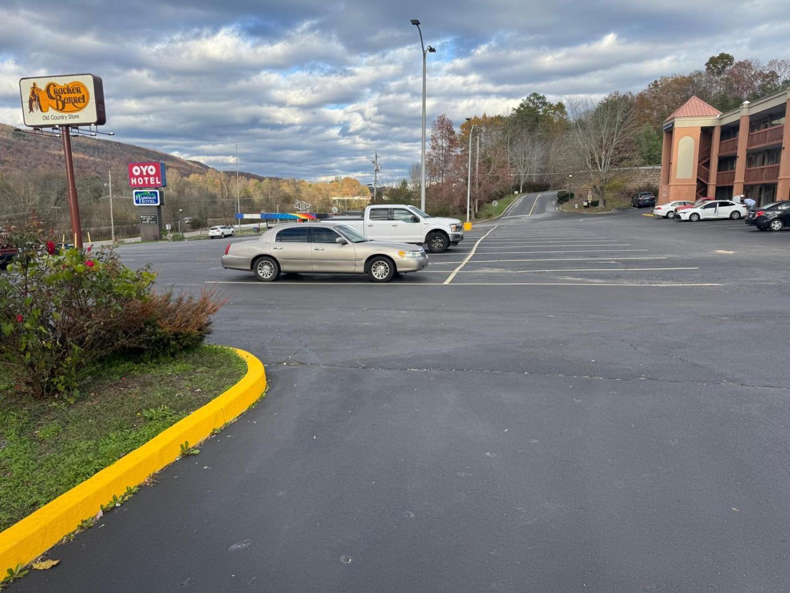 Oyo Hotel Harriman Near I-40 Luaran gambar
